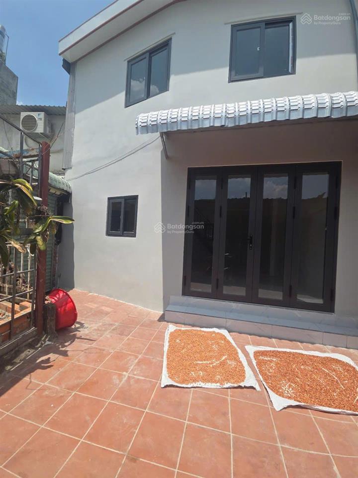 Chỉ 2,6 tỷ nhà 2 tầng, 2 phòng ngủ sổ hồng trao tay sát phạm văn đồng