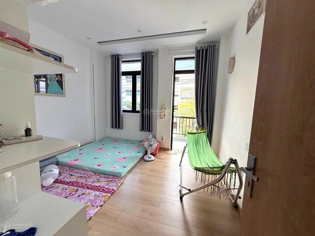 A nhà đẹp hẻm ô tô khu phân lô đường 7m nhà 3 tầng 3pn 55m2 chỉ 5,4 tỷ phạm văn đồng