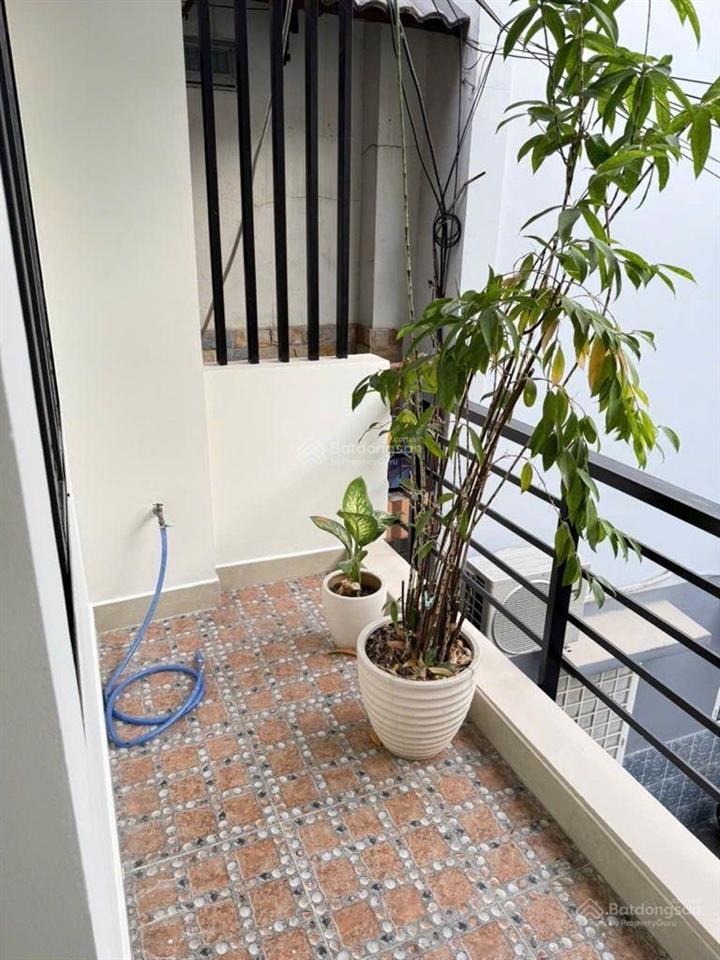 Bán nhà riêng tại lê văn sỹ, 6,95 tỷ, 42m2, 2pn, 3wc, chính chủ chỉ với