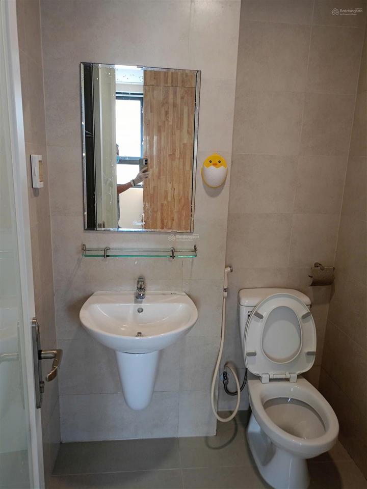 Bán cc sài gòn intela, 2,4 tỷ, 55m2, 2pn, 2wc, full nội thất