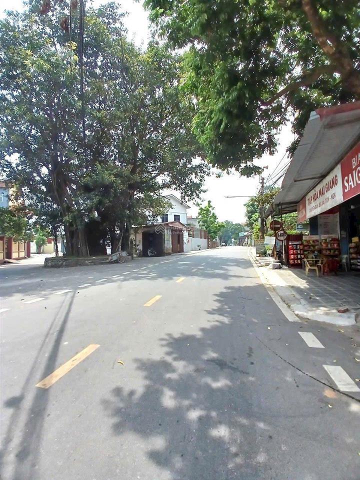 Gia đình bán lô đất 80m2 tại phú hữu sổ đỏ trao tay, không quy hoạch, làm việc trực tiếp ạ