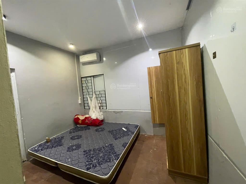 Cho thuê nhà trọ 25m2 tại số 27 ngõ 99, nguyễn sơn, bồ đề, long biên, 2,2 triệu