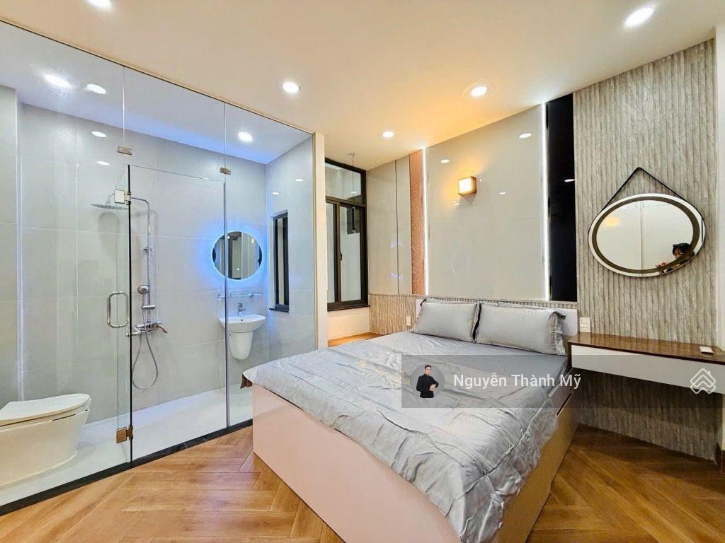 Công viên làng hoa  siêu phẩm 5 tầng  khu nhà lầu vip  chỉ nhỉnh 8 đồng