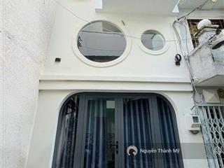 Chợ gò vấp | nguyễn thái sơn | siêu phẩm 3 tầng | 45m2 | chỉ nhỉnh 6 đồng