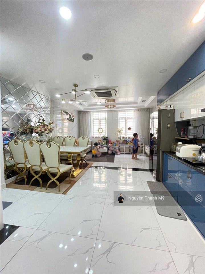 Giảm sâu 800tr! công viên làng hoa  hẻm xe hơi  5 tầng vip  chỉ 6,99 tỷ!