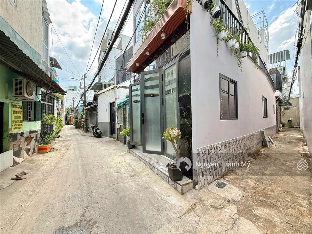 Hot! quang trung, gò vấp  nhà 2 tầng  hẻm xe hơi  chưa tới 6 tỷ