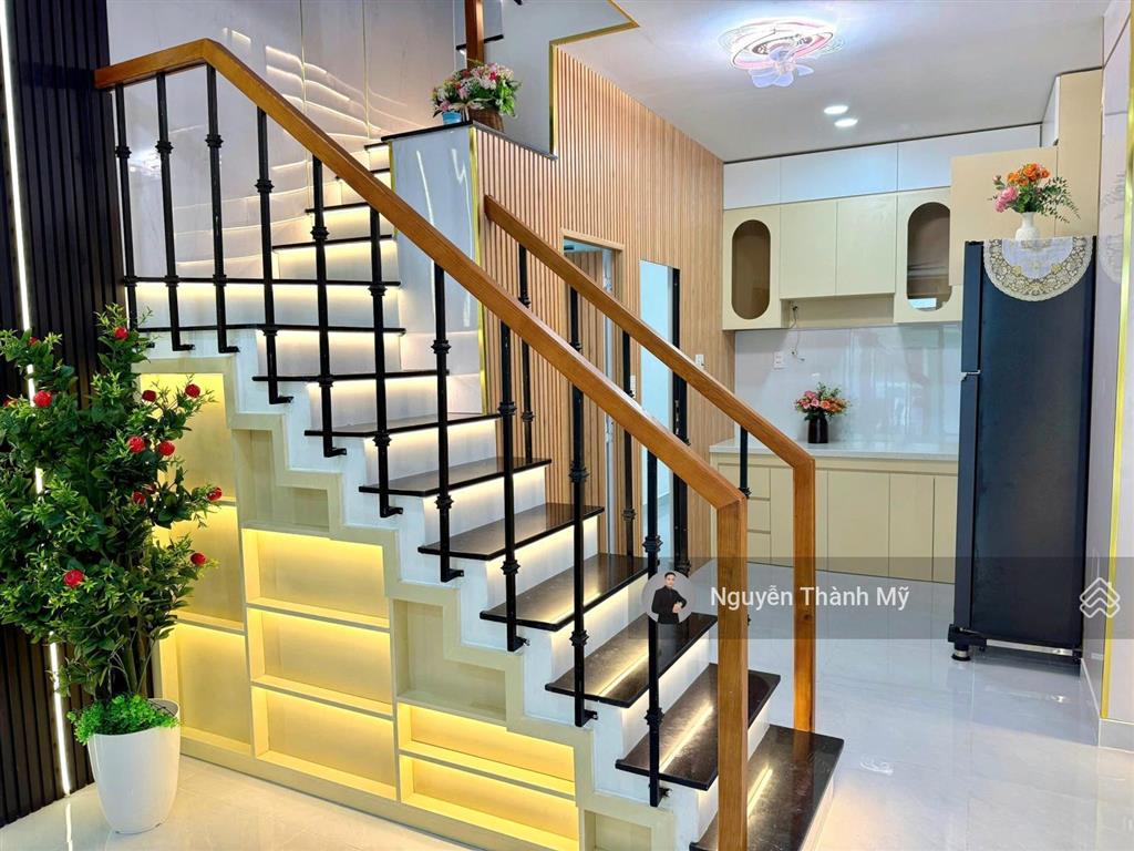 Hot! quang trung, gò vấp  nhà 2 tầng  hẻm xe hơi  chưa tới 6 tỷ