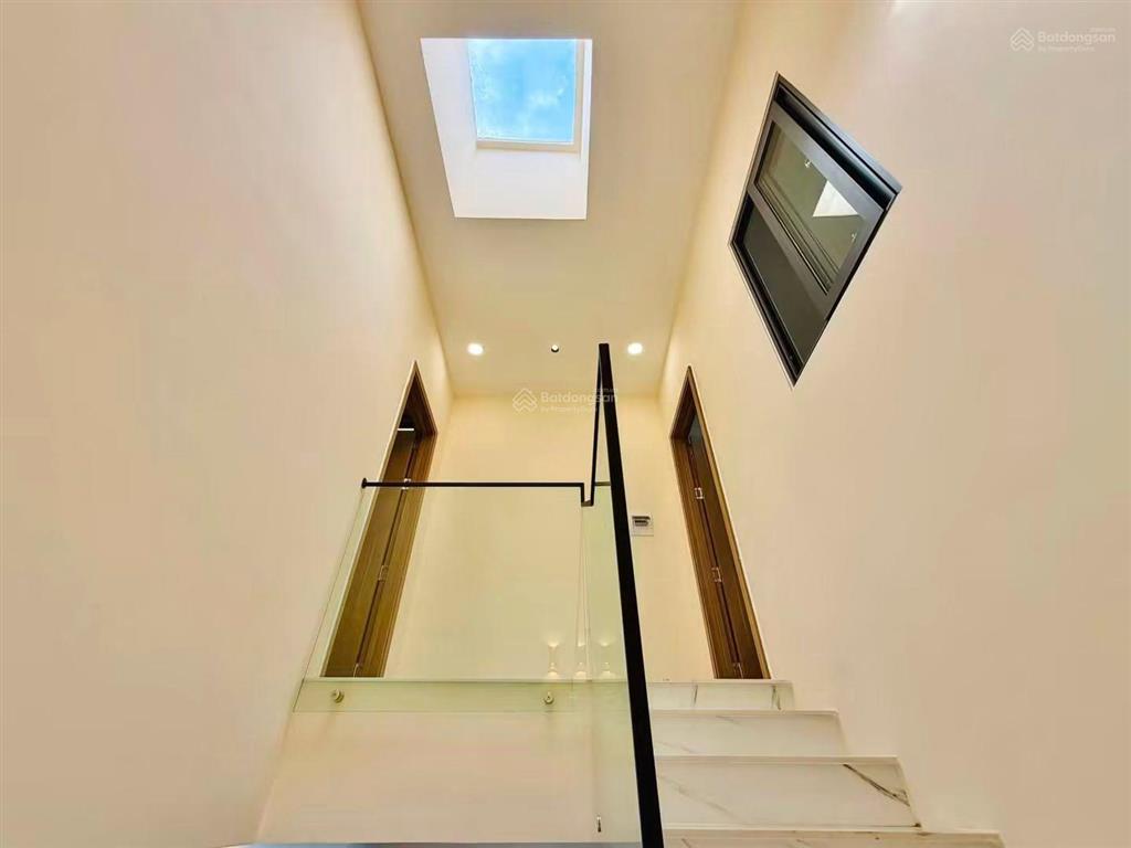 Phan huy ích  hẻm xe hơi  2 tầng 56m2  full nội thất  chỉ 6,x tỷ