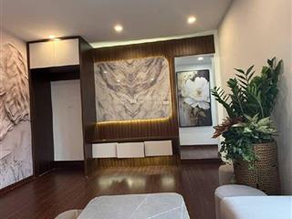 Trung tâm hai bà trưng  lô góc siêu thoáng  3 ngủ đẹp mê ly  xách vali ở ngay