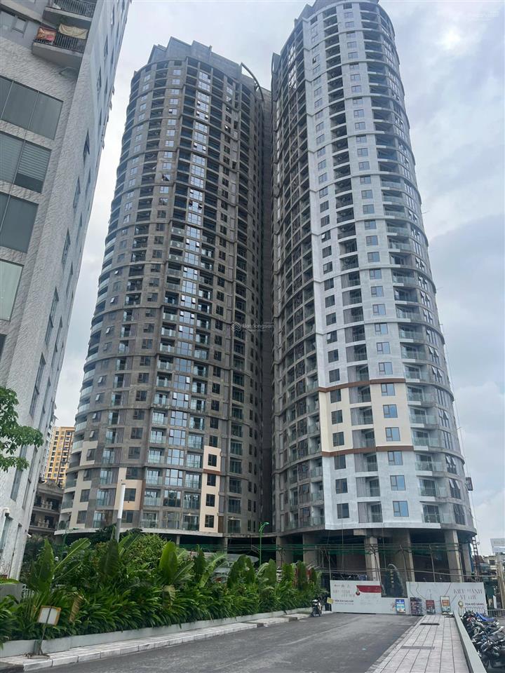 Quỹ căn chuyển nhượng có 1 0 2  the queen 360 giải phóng  giá bán bao rẻ  2pn căn 76m2 7,3 tỷ