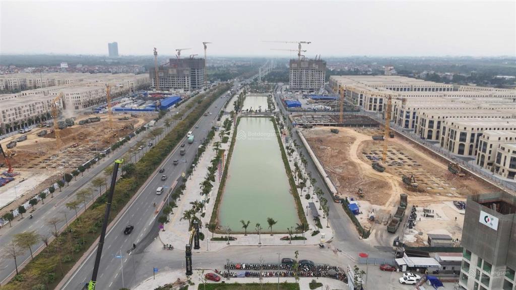 Cần bán nhanh căn liền kề ns2 62,5m , tại vin cổ loa phân khu thịnh vượng ,