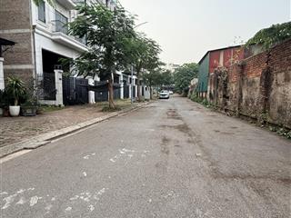 Bán nhà xây sẵn 70m hướng đn đã có sổ đỏ