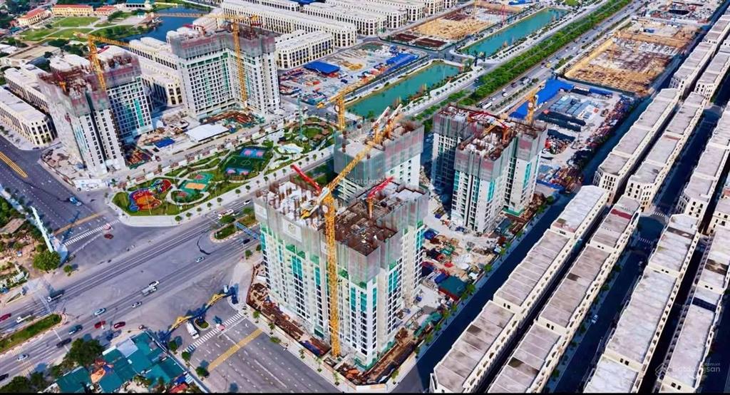 Bán căn 62,5m nn vinhomes cổ loa giá 18 tỷ