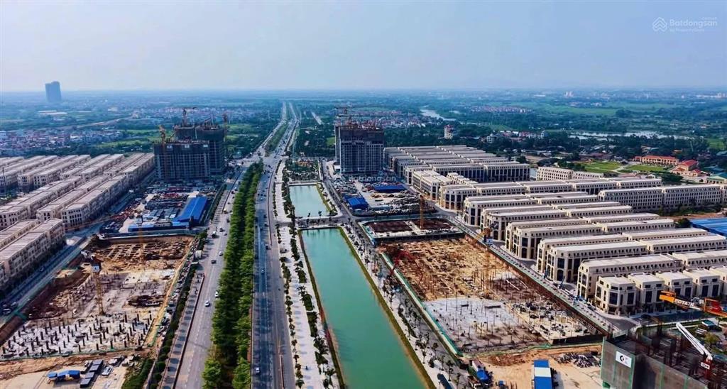 Shophouse kinh doanh 2 mặt tiền lớn tại vinhomes  cổ loa có hầm để xe