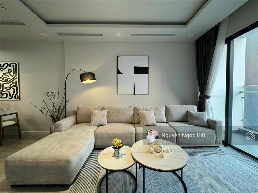 Chính chủ bán căn 98 m2, 3pn + 2wc tầng trung, full nội thất giá 11.5 tỷ tại cc handi resco