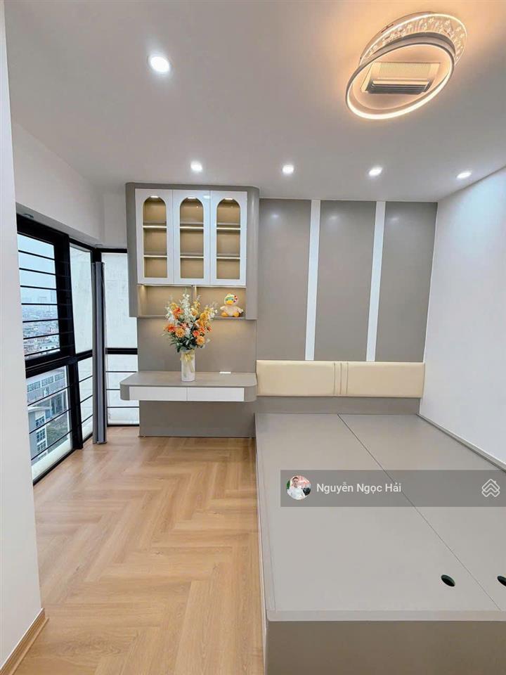 Giá chuẩn!! chính chủ bán căn 85m2 giá 10tỷ 3pn + 2w full nội thất tại cc hà nội center point