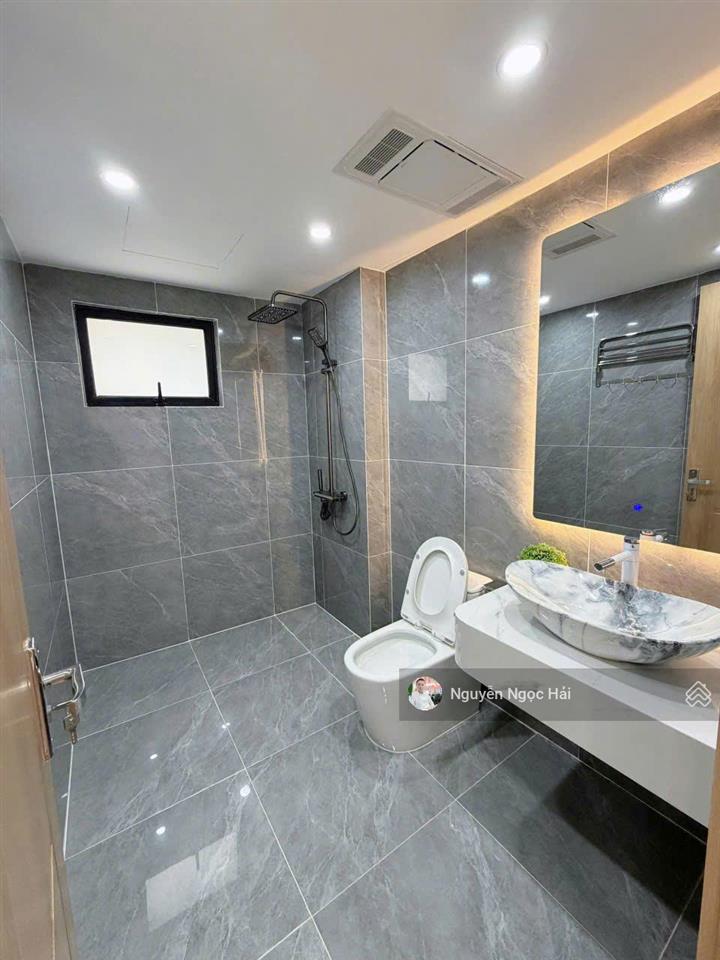 Giá chuẩn!! chính chủ bán căn 108 m2 giá 8.7 tỷ 3pn + 2wc full nội thất tại cc 282 nguyễn huy tưởng