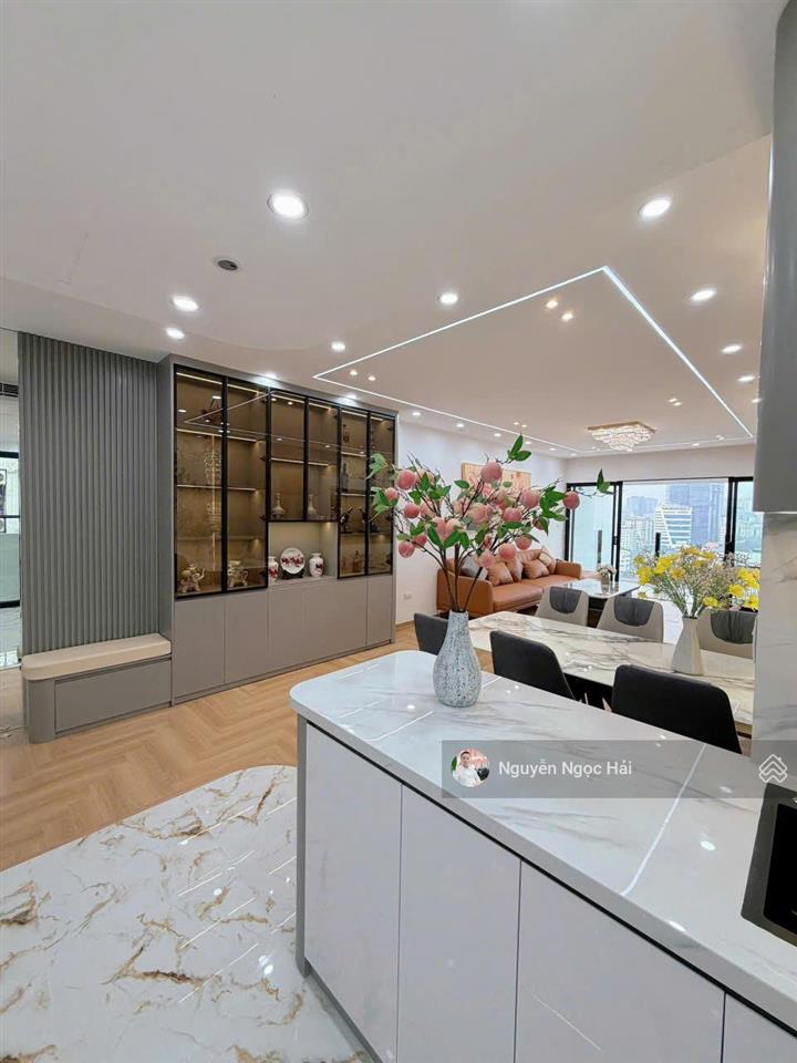 Giá chuẩn!! chính chủ bán căn 108 m2 giá 8.7 tỷ 3pn + 2wc full nội thất tại cc 282 nguyễn huy tưởng