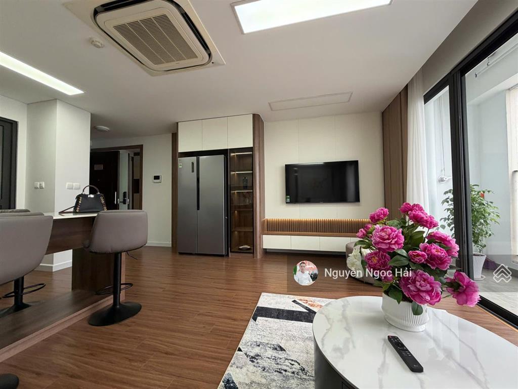 Giá chuẩn!! chính chủ bán căn 75m2 giá 7.7 tỷ 2pn + 2wc full nội thất tại cc 17t7 thnc