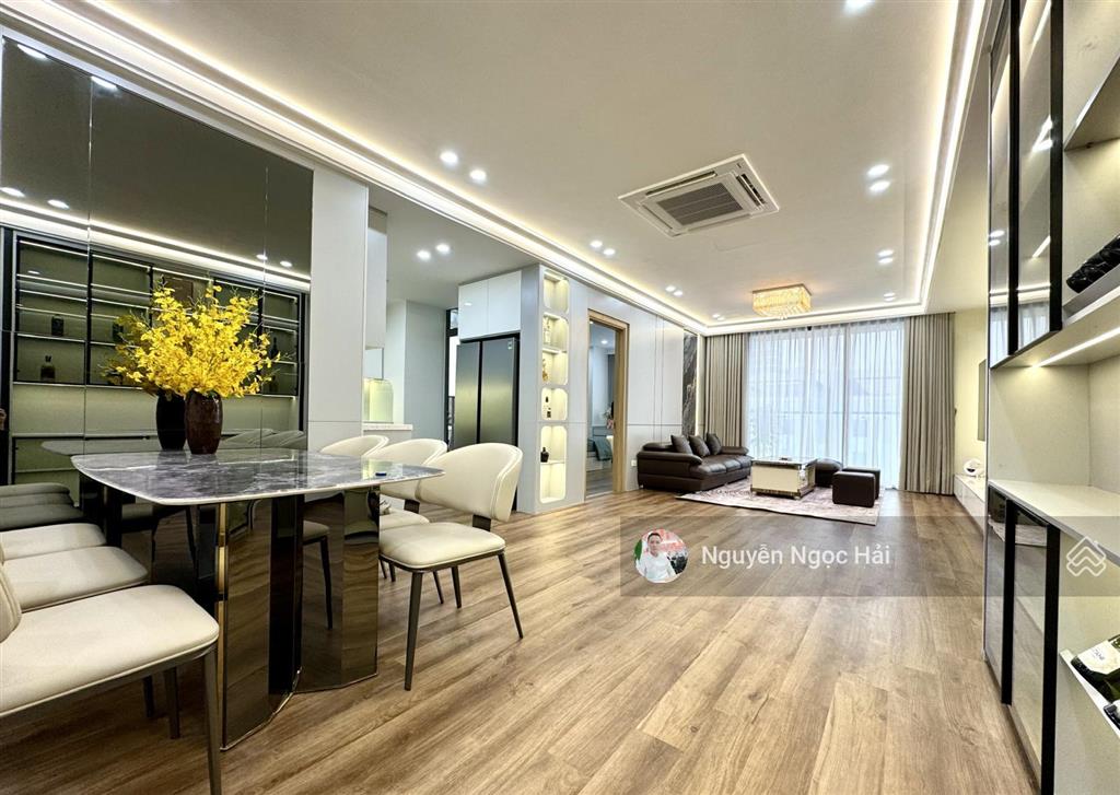 Giá chuẩn+nhà đẹp! chính chủ bán căn 147 m2 giá 15.2tỷ 3pn + 2wc full nội thất tại cc golden palace