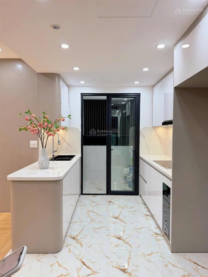 Giá chuẩn (tốt)!! chính chủ bán căn 3 ngủ 92m2 giá 8.8 tỷ full nội thất tại cc thống nhất complex