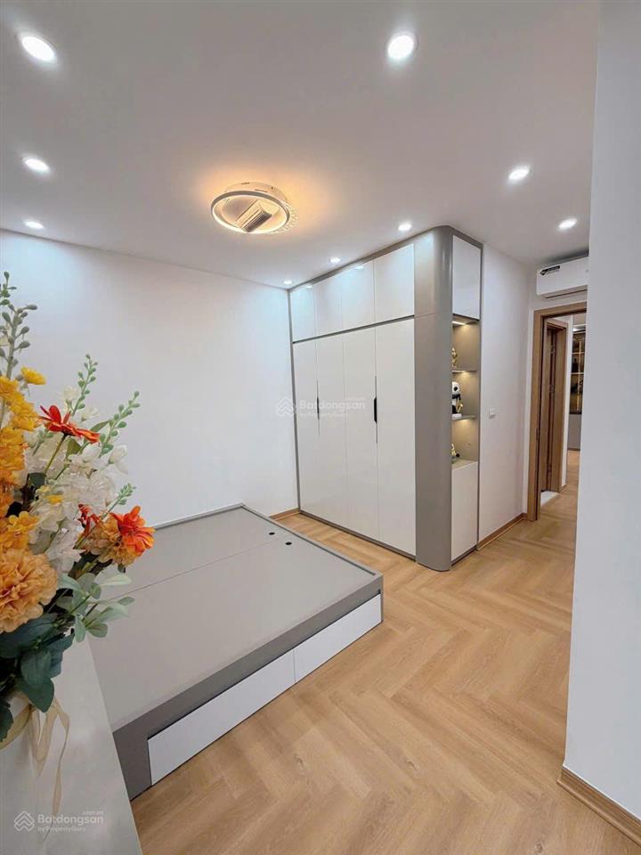 Giá chuẩn (tốt)!! chính chủ bán căn 3 ngủ 92m2 giá 8.8 tỷ full nội thất tại cc thống nhất complex