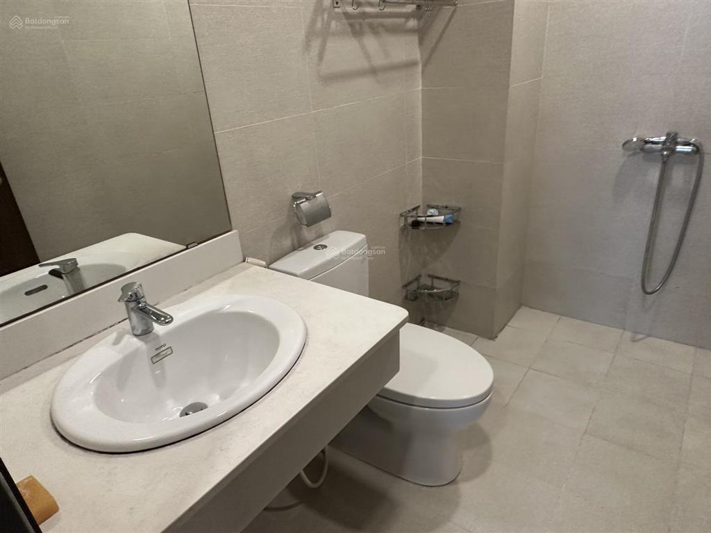 Giá chuẩn!! chính chủ bán căn 63m2 giá 7,2 tỷ 2pn + 2w full nội thất tại cc hà nội center point