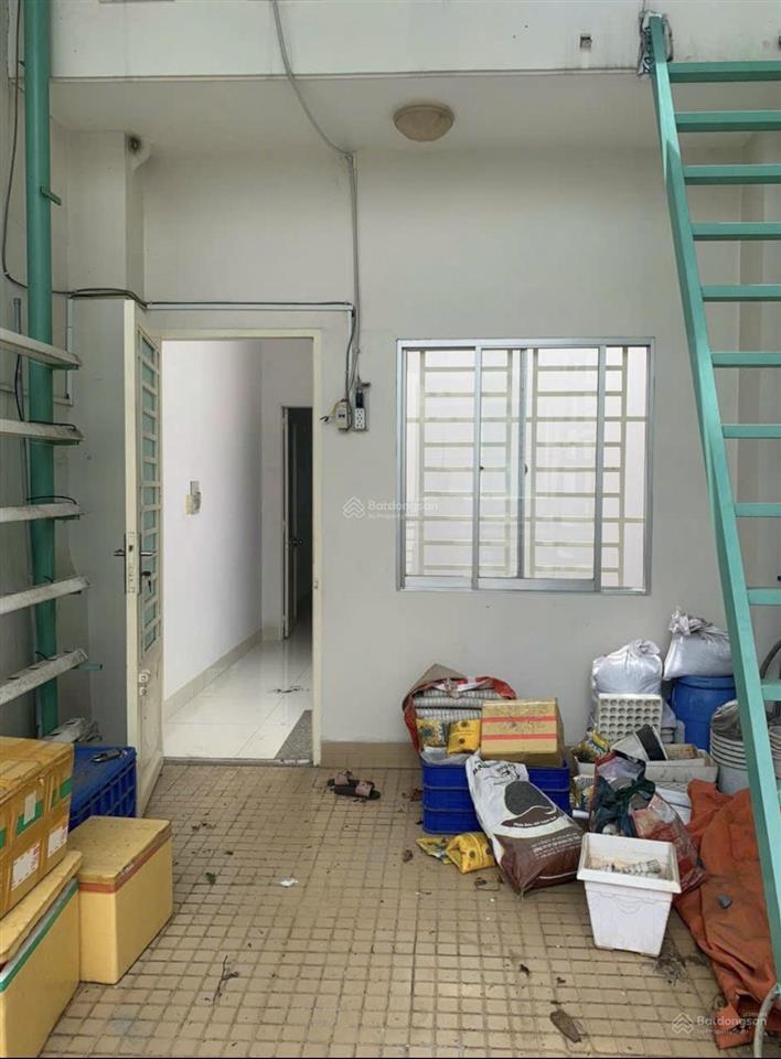 Cần bán nhà hẻm 180 (1 sẹc) lạc long quân, phường 10, quận 11, tp. hcm.