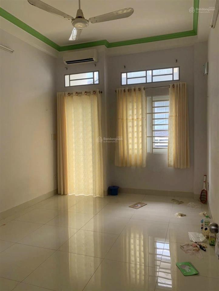 Cần bán nhà hẻm 180 (1 sẹc) lạc long quân, phường 10, quận 11, tp. hcm.