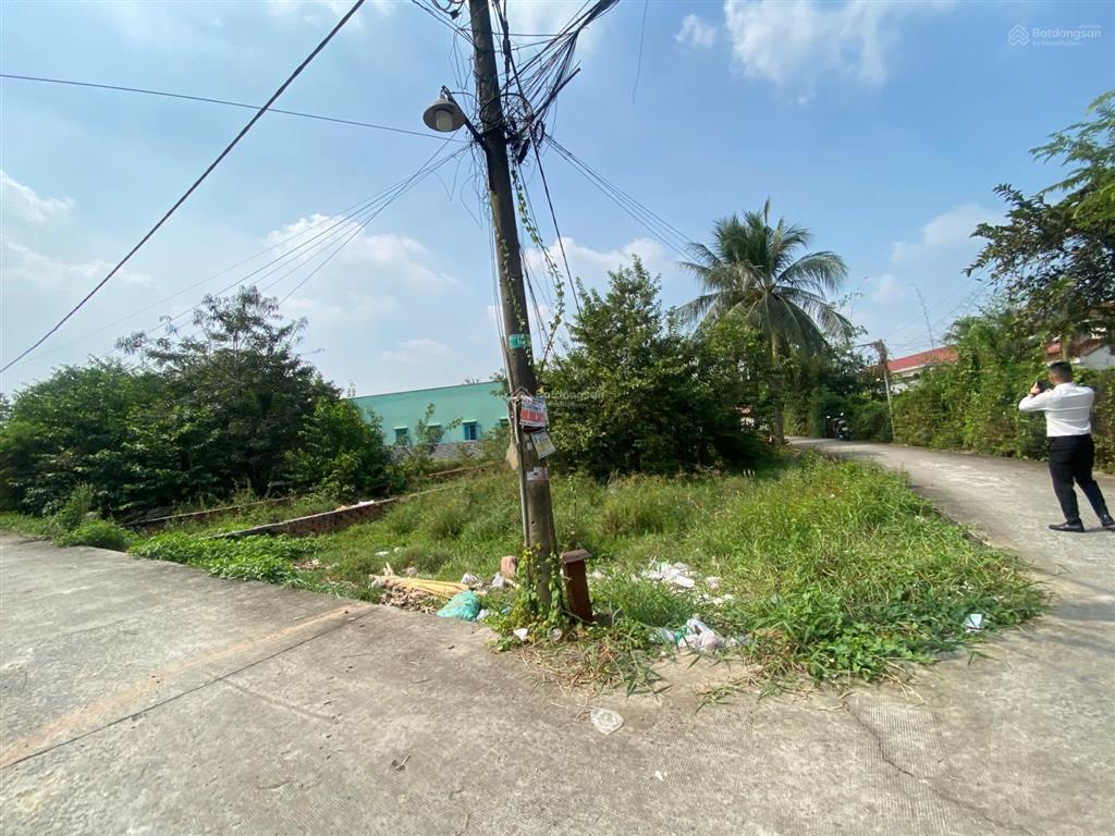 Bán đất lô góc 2 mặt tiền 1/ đường trịnh như khuê, xã bình chánh giá rẻ đầu tư xây ở