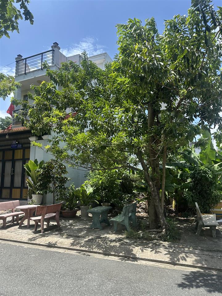 Bán đất lô góc 2 mt đối diện trường mầm non hoa lan, đường số 7, kdc 47 mẫu an phú tây, bình chánh