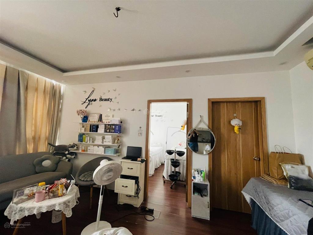 Chủ giảm chào 200 triệu chỉ còn 3,7 tỷ bao phí sang tên!