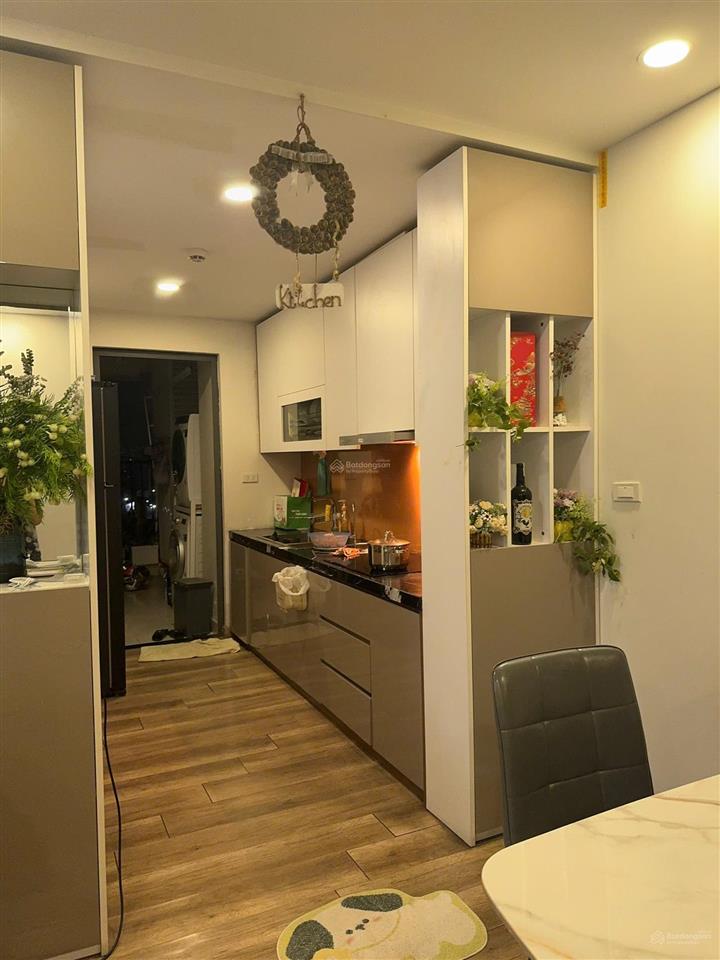 Bán căn góc tầng trung giá đẹp