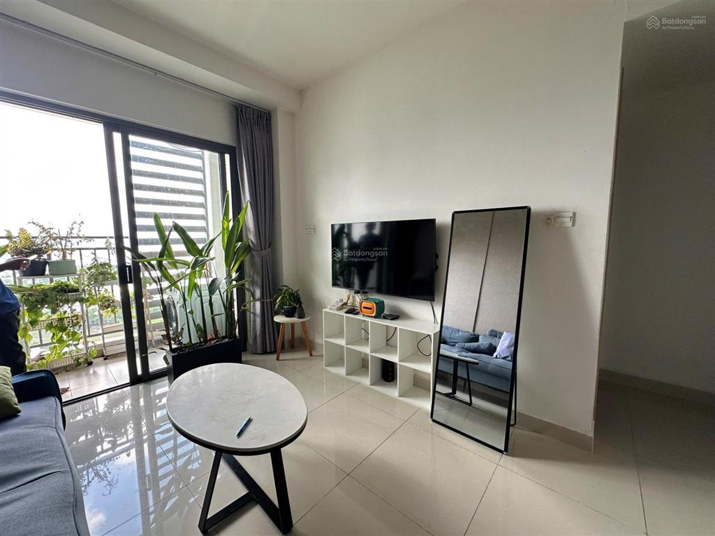 Giá hiếm căn 2pn1wc chỉ 15tr  full nt view sông the sun avenue