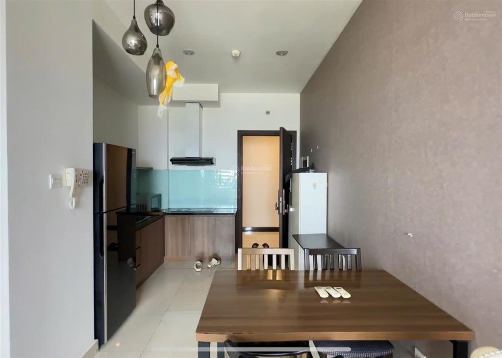 Giá hiếm căn 2pn1wc chỉ 15tr  full nt view sông the sun avenue