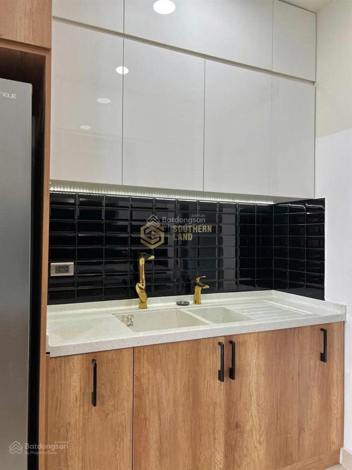 Bán nhanh  3pn full nt chỉ 8,3 tỷ bao hết  the sun avenue  sẵn sổ  giao dịch nhanh chóng.