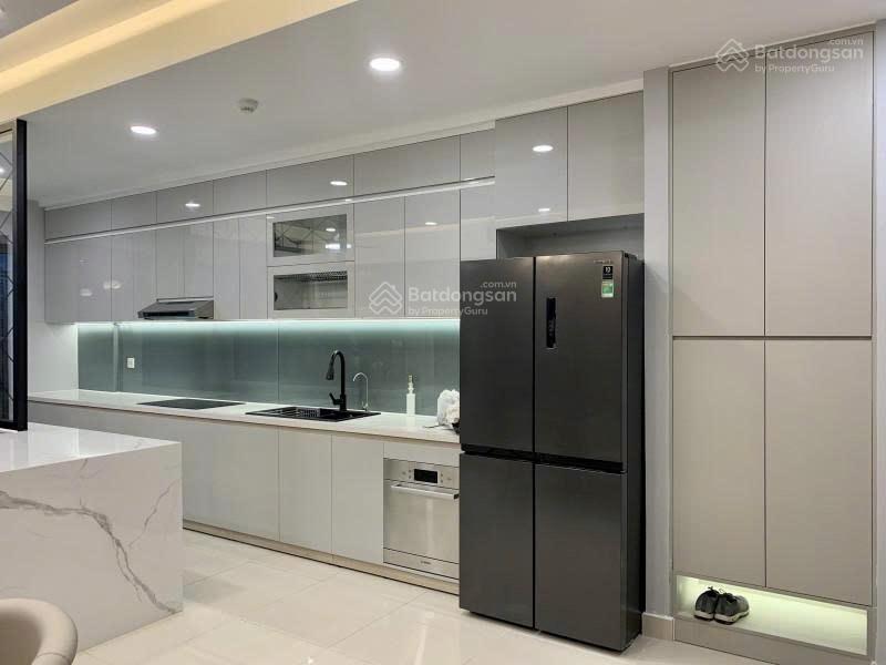 Giá cực sốc  9,450 tỷ  3pn2wc 109m²  sẵn sổ full nt  tháp trung tâm tại the sun avenue.