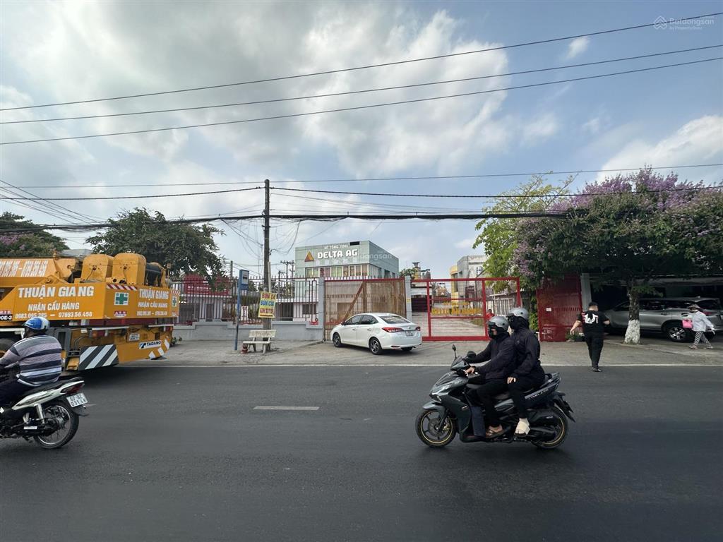Bidv thanh lý đất mặt tiền trần hưng đạo, trung tâm long xuyên, an giang, dt 7.034,9m2