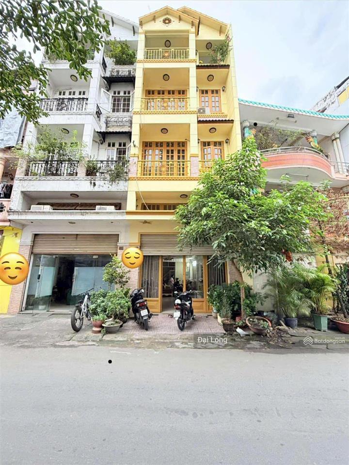 Nhà 2 mặt tiền đường hoa sữa, phú nhuận 4 tầng 5,3x13m giá chỉ 21,3 tỷ còn thương lượng