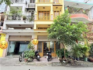 Nhà 2 mặt tiền đường hoa sữa, phú nhuận 4 tầng 5,3x13m giá chỉ 21,3 tỷ còn thương lượng