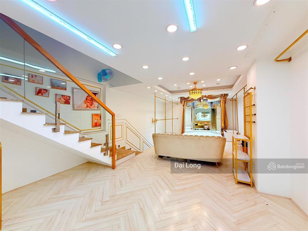 Vào nhà là mê. nhà hẻm 3 xe hơi trường sa,phú nhuận. 4,6x18,5m giá chỉ 22,5 tỷ bớt lộc.