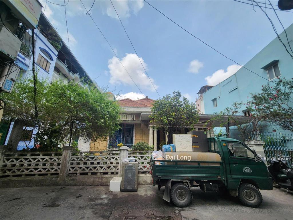 306tr/m2 siêu phẩm góc 2 mặt thoáng hẻm xe hơi ngay chợ bến thành, quận 1