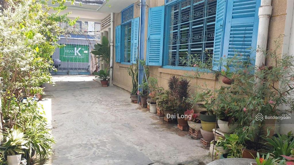 306tr/m2 siêu phẩm góc 2 mặt thoáng hẻm xe hơi ngay chợ bến thành, quận 1