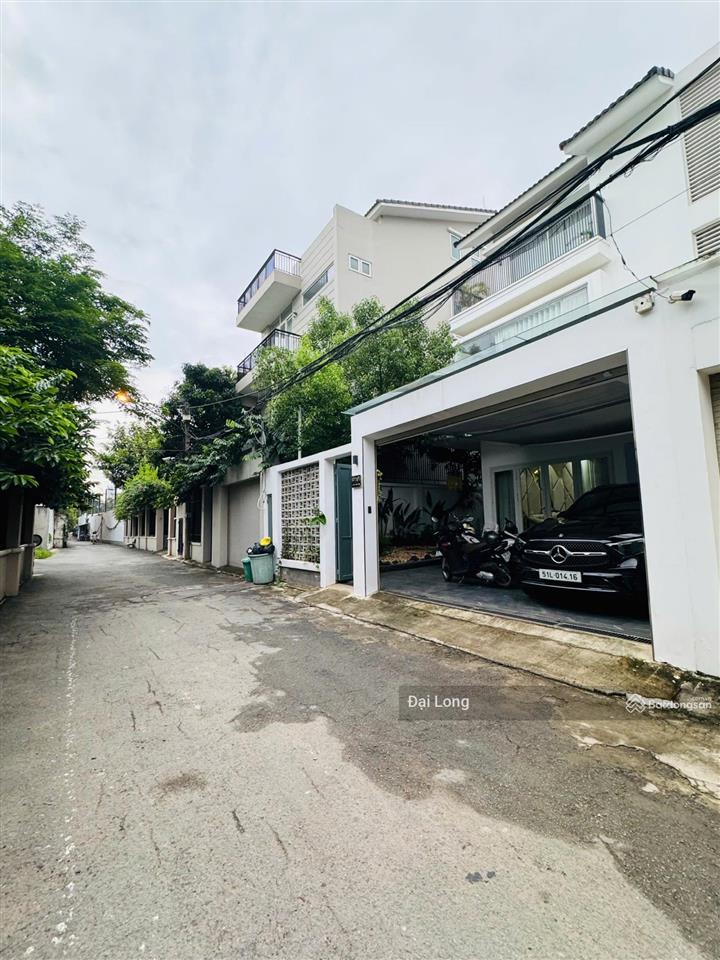 Biệt thự sân vườn sang trọng khu compound đường trần não 9x21m giá 48 tỷ (244tr/m2)