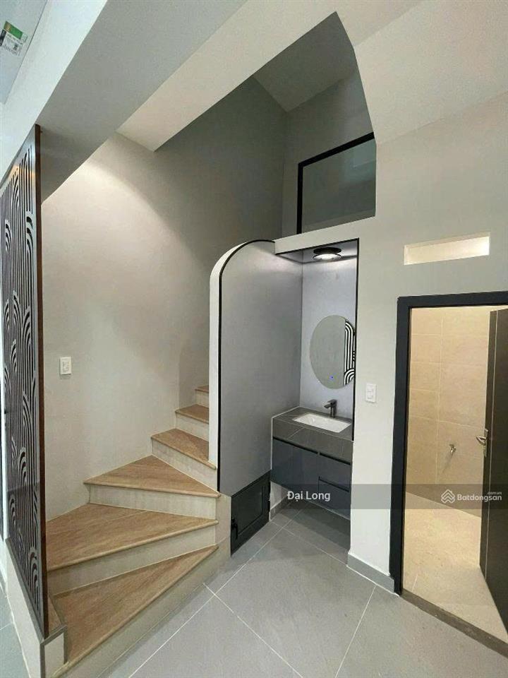 Mặt tiền trung tâm quận 1 gần chợ bến thành  cạnh công viên 23 tháng 9 chỉ 34 tỷ