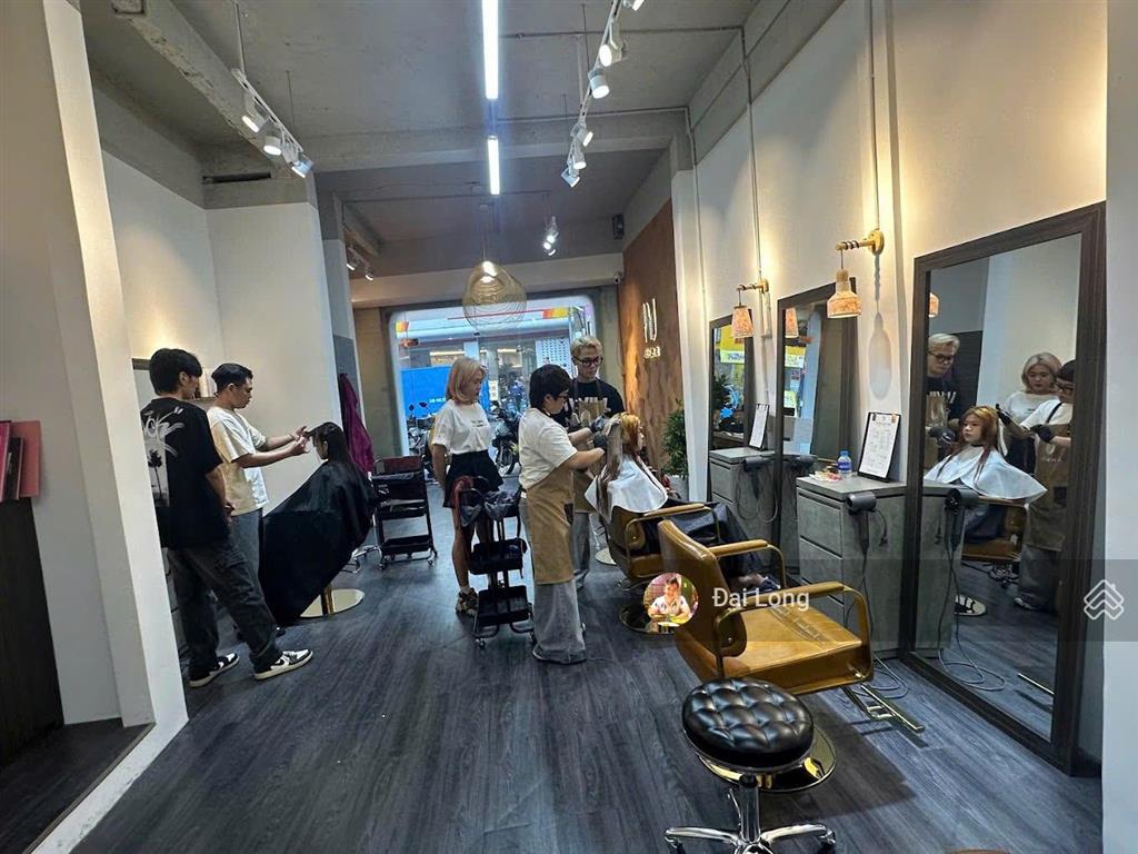 Mặt tiền kinh doanh lê văn sỹ 4,3m x 25m cn 107,7m2 giá tốt 29,5 tỷ