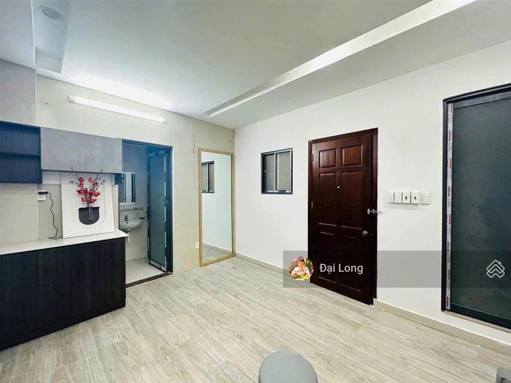 Bán nhà mặt tiền tân bình 5 tầng 7,5m x 13,45m sẵn hđt 60tr/tháng giá 26,5 tỷ thương lượng