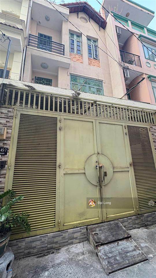 Bán nhà phố hxh cách phan xích long 1 dãy nhà. 5m x 13,7m giá chỉ 16,8 tỷ còn thương lượng.