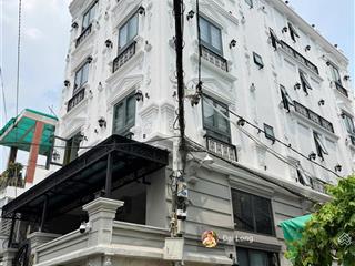 Siêu phẩm chdv bình thạnh góc 2 mặt tiền hđ thuê khoán 89tr/tháng giá chỉ 27,5 tỷ.