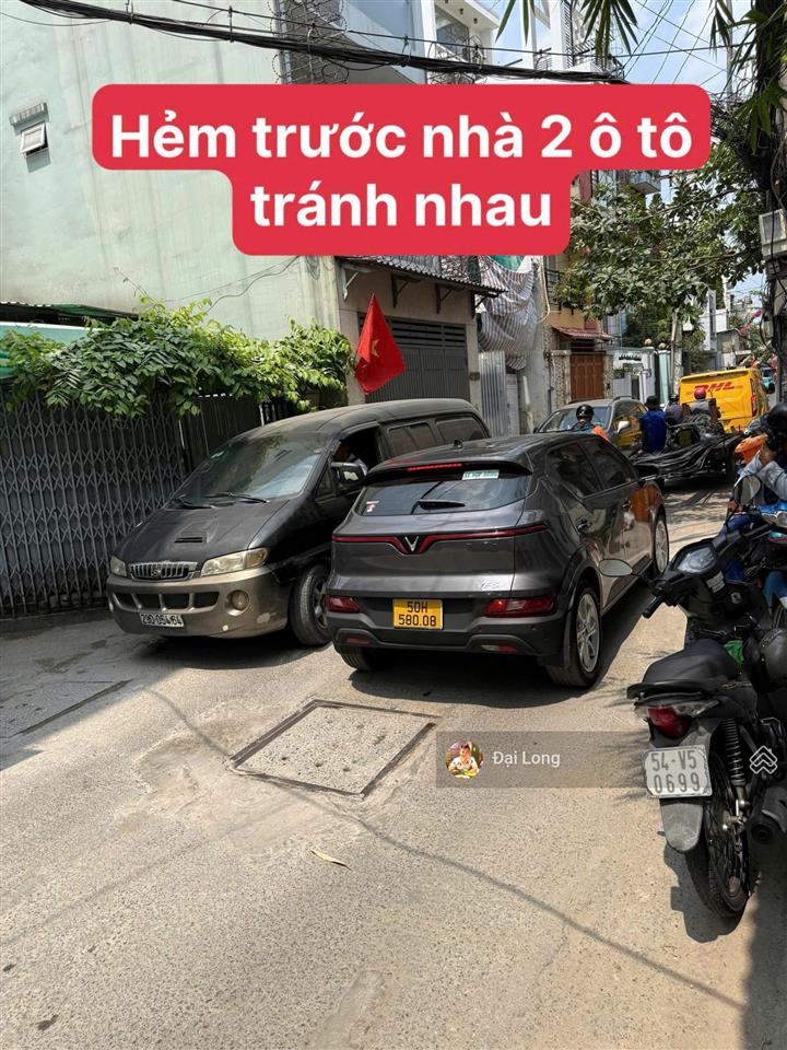 Siêu phẩm chdv bình thạnh góc 2 mặt tiền hđ thuê khoán 89tr/tháng giá chỉ 27,5 tỷ.